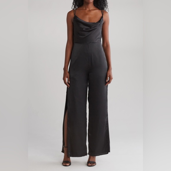 Lulus “Bring the Boldness” Satin Jumpsuit – NWT – Size M - Picture 3 of 4